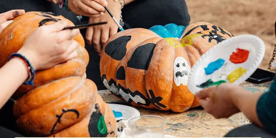 Laboratorio di pittura della zucca