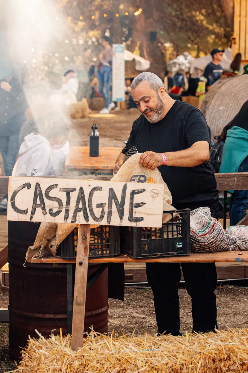 Venditore di castagne arrostite