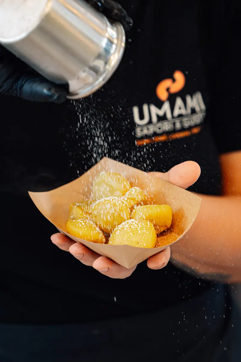 Patate Umami con sale in vaschetta